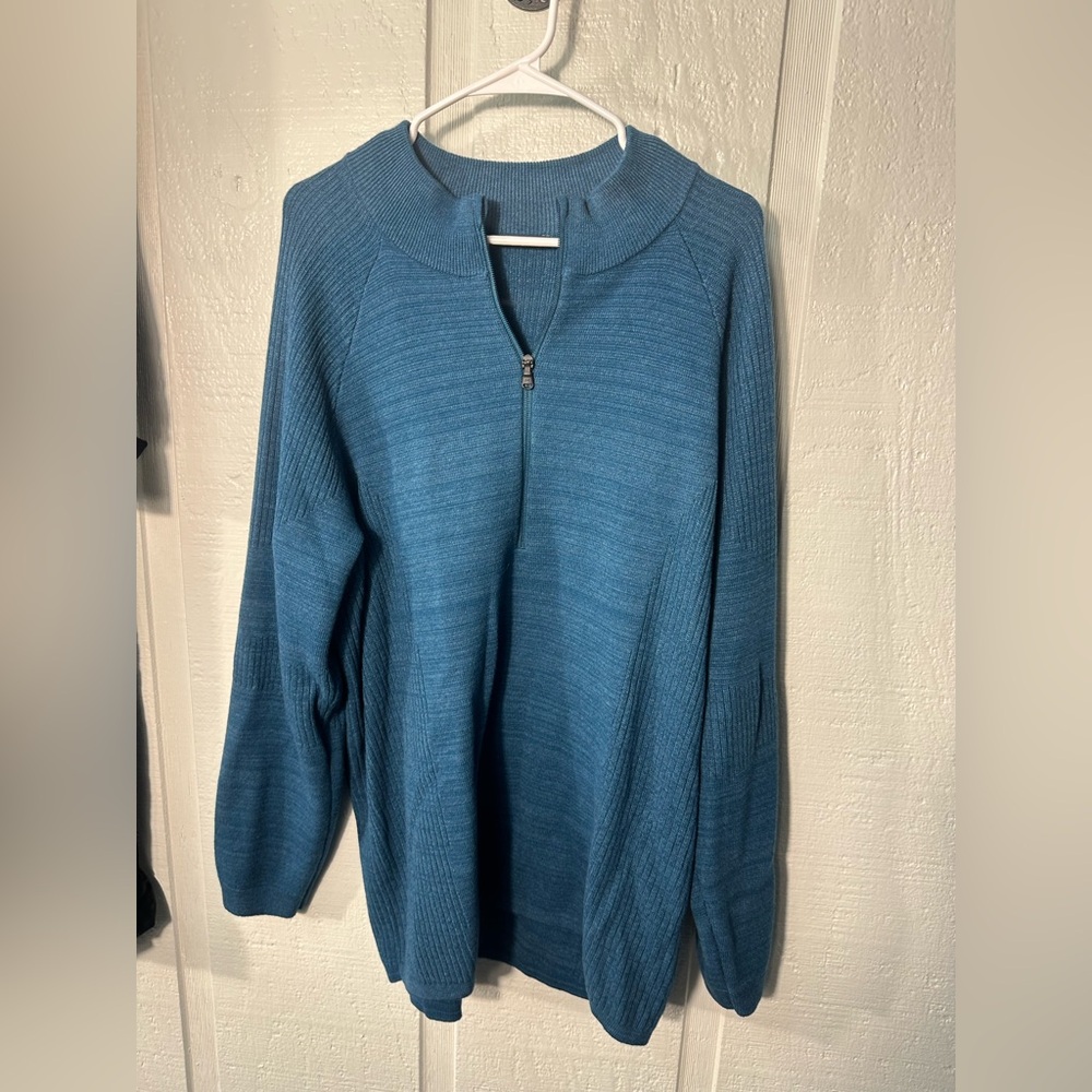 Under Armor Blue/Green 1/4 Zip Sweater Size XXL NWT